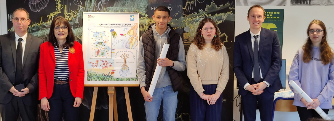 Remise officielle au lycée Emile Zola à Chateaudun