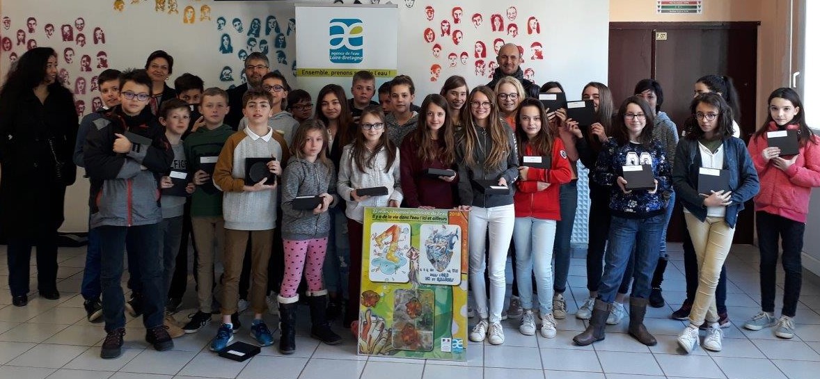 Remise officielle au collège Laurent Eynac au Monastier-sur-Gazeille (43)