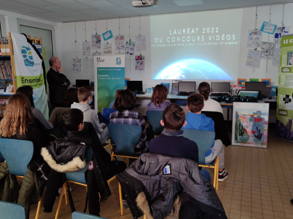 Concours d'affiches et vidéos : remise officielle du 18 mars 2022 à Oucques-La-Nouvelle