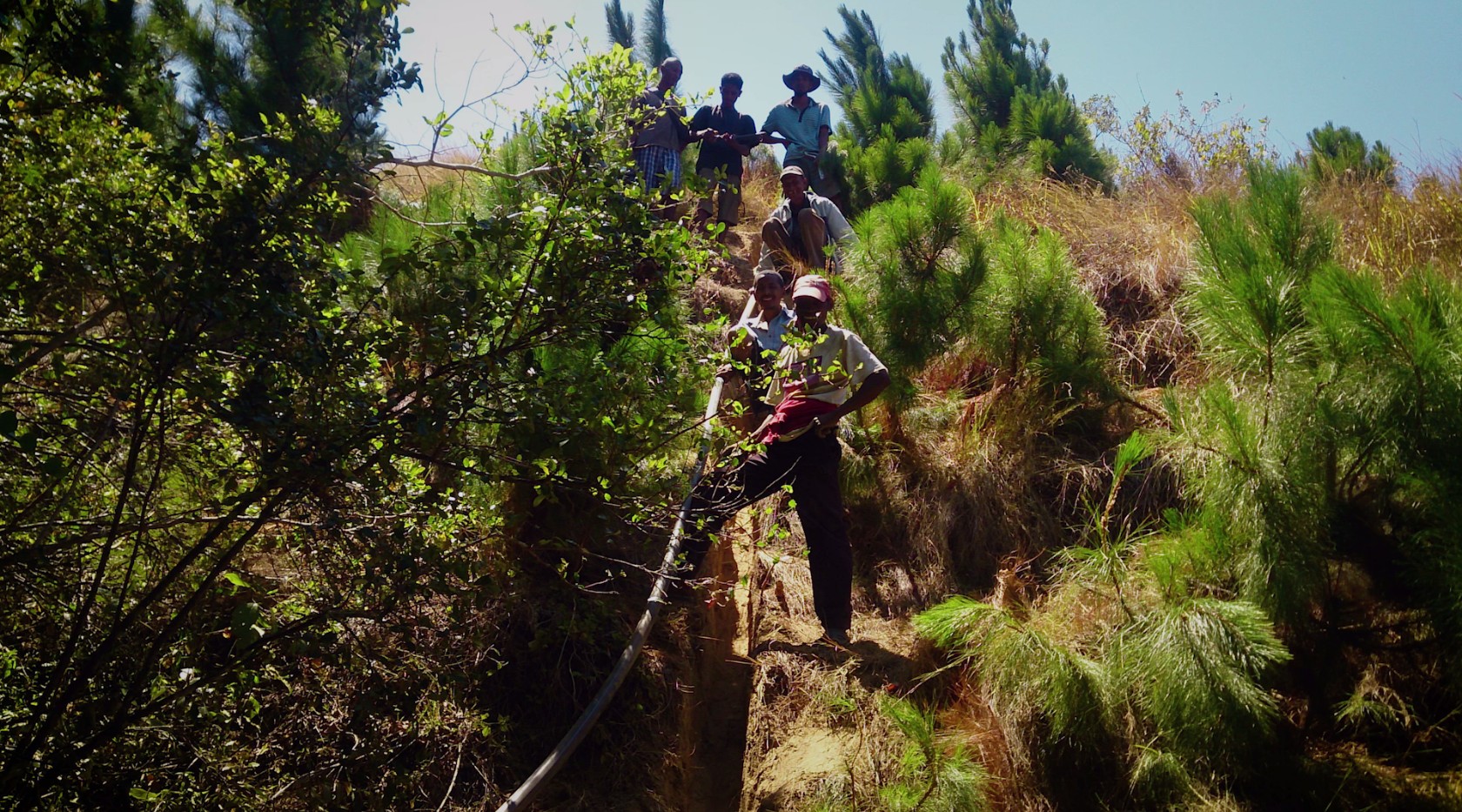 Travaux d'alimentation en eau potable des villages de Sahanivotry