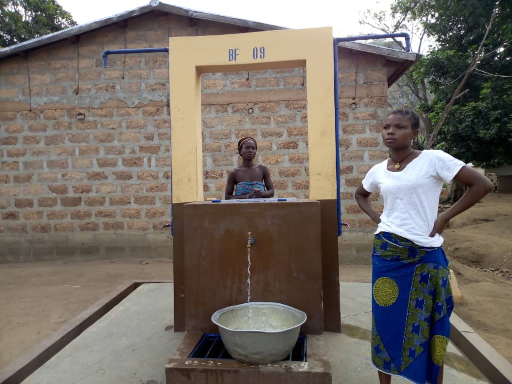 Borne fontaine à Togon - Bénin